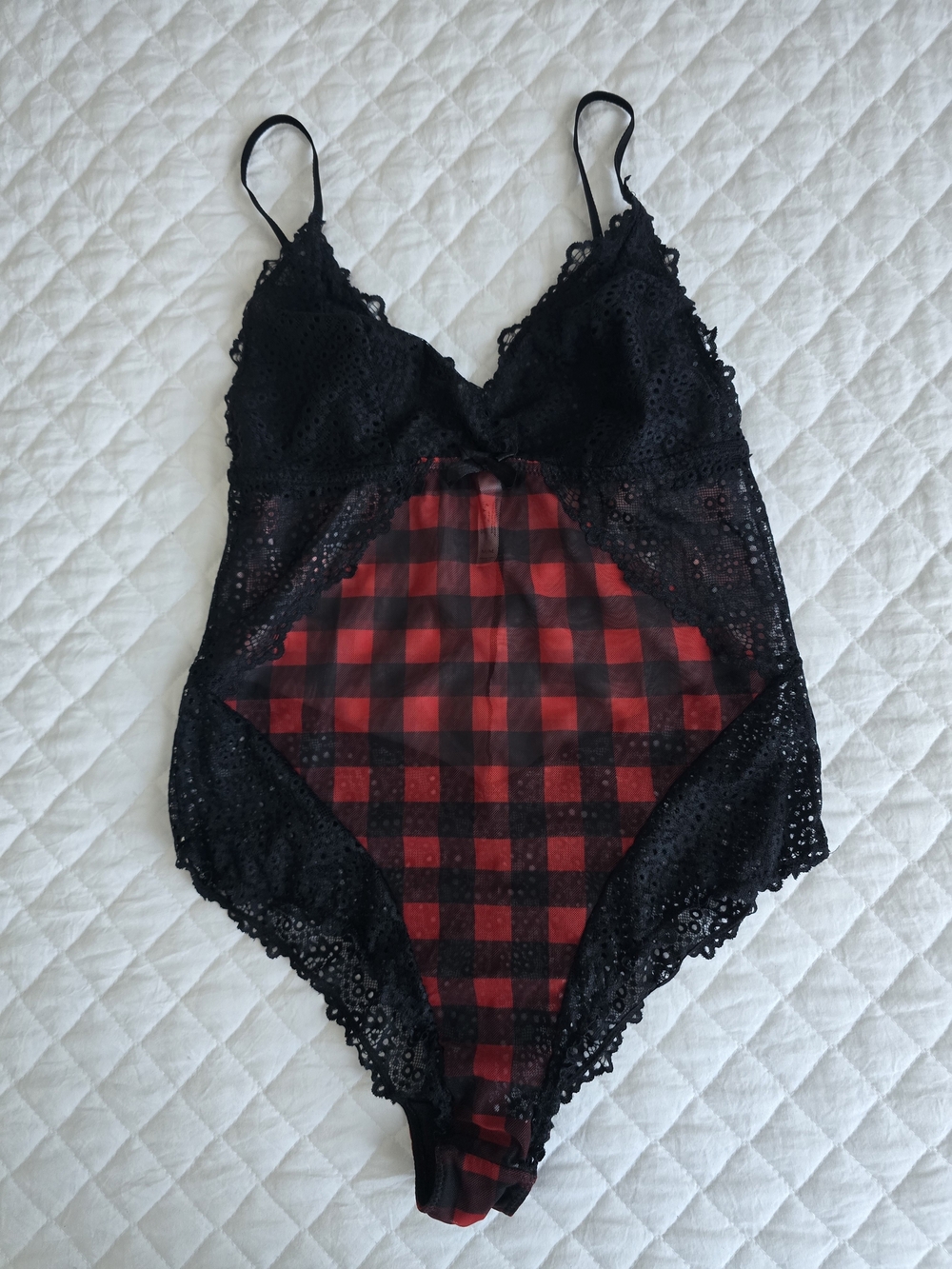 La Vie En Rose Black Lace & Red Plaid Chemise Bodysuit Sz M